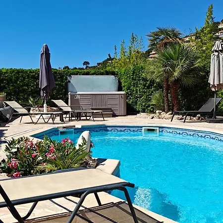 Penzion Plein Sud-piscine-spa-climatisation-parking Prive-calme Et Detente Cavalaire-sur-Mer