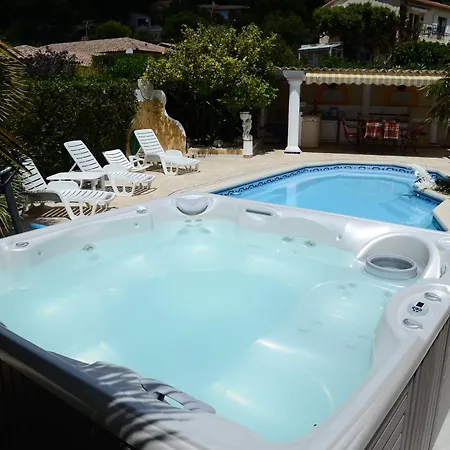 ゲストハウス Plein Sud Piscine Climatisation Parking Prive Calme Et Detente キャバレール・シュル・メール